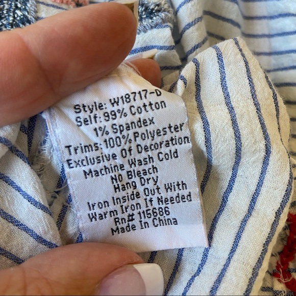 Johnny Was Workshop Nadia Embroidered White Peasant Blouse Medium NWOT - Picture 12 of 16